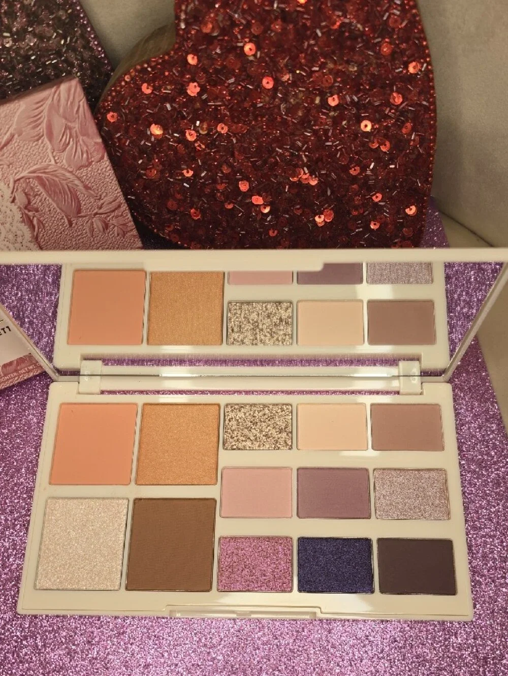 🎉HP🎉💖NWT💖 Laura Geller Eyeshadow & Face Palette in Pink, Purple, Gold
